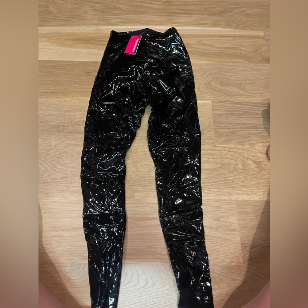 Commando black faux patent leather leggings